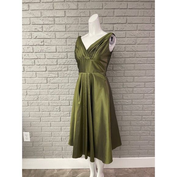 Vineyard Collection Women Iridescent Green A-Line Formal Dress Size 4 - Picture 5 of 12